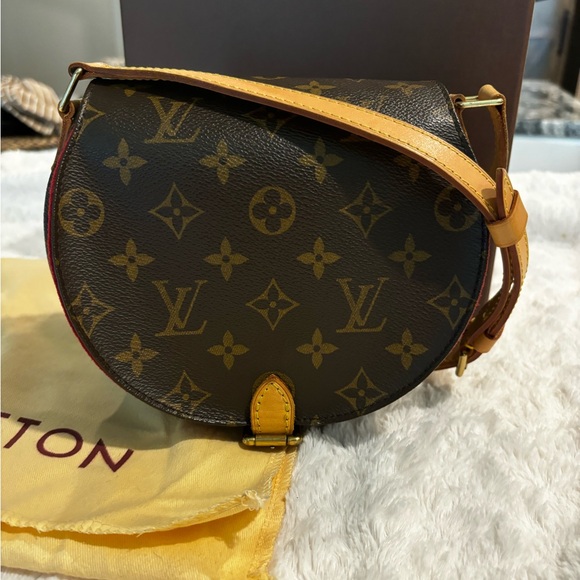 Louis Vuitton Monogram Sac Tambourin Crossbody - Picture 14 of 15